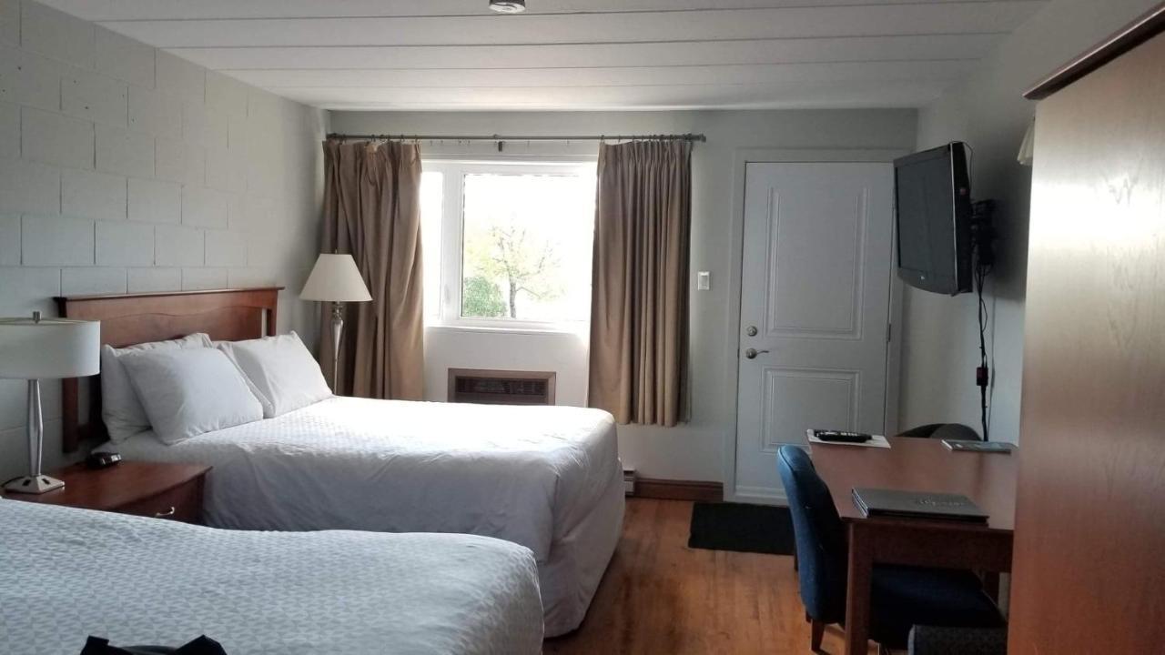 Auberge Happy Logis Lac-Etchemin Extérieur photo